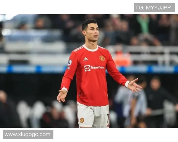 被关押的足球明星们的悲惨命运与重返赛场的希望之路